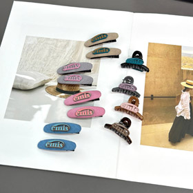 EMIS half-up hairstyle with small shark clips and bangs clips-6258  